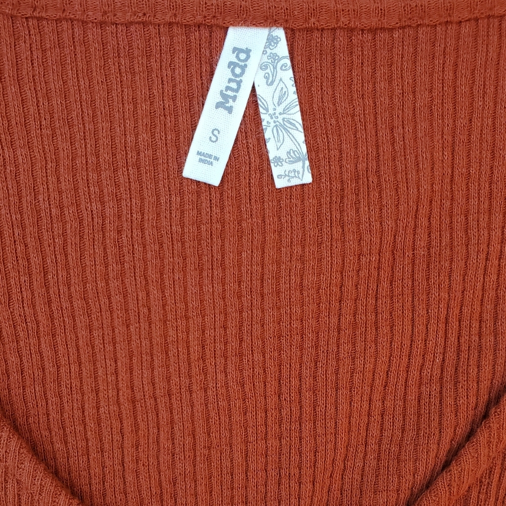 Shirred Waist Top - Picture 3 of 4